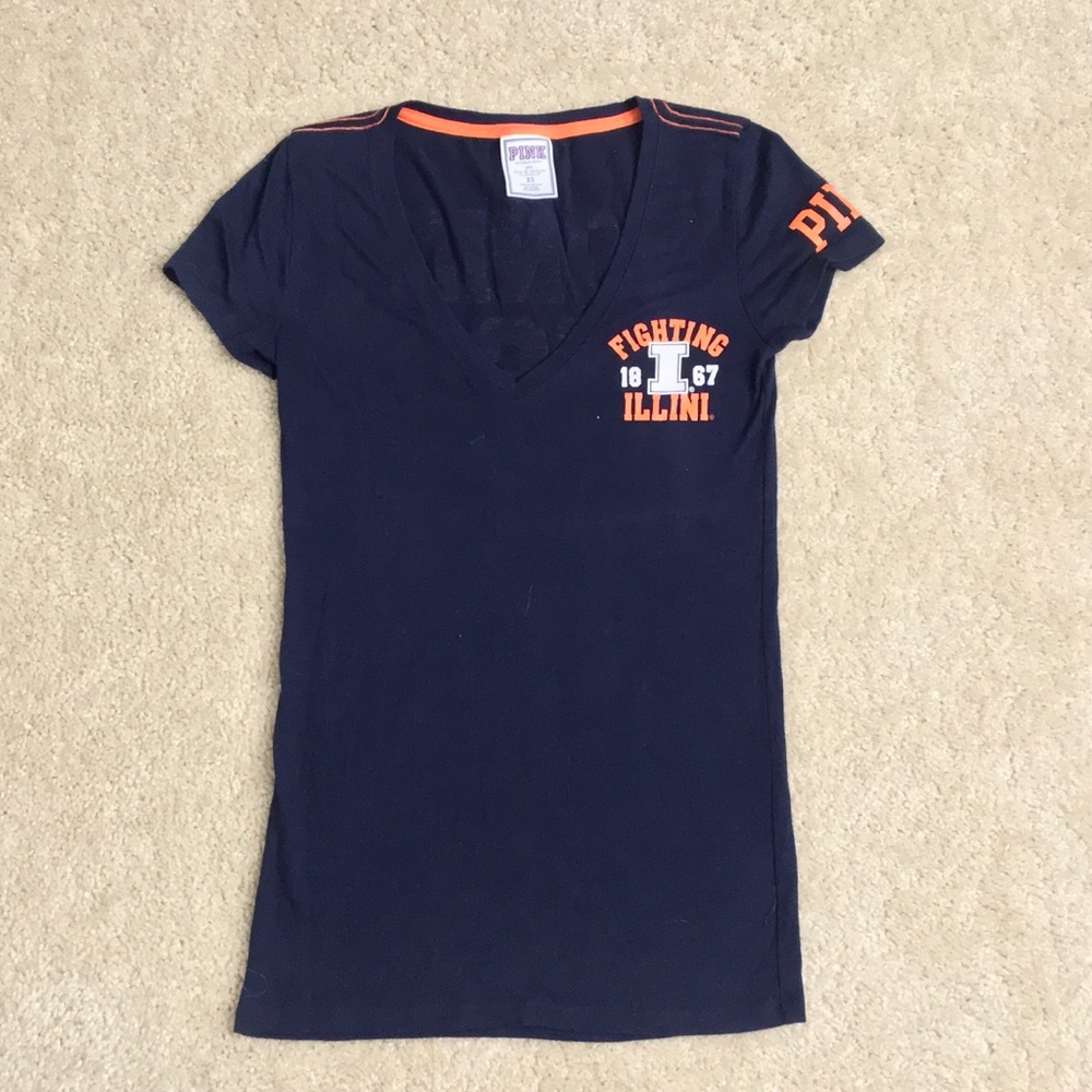 VS PINK “I Only Kiss Illini Fans” V-Neck Tee - Picture 2 of 4